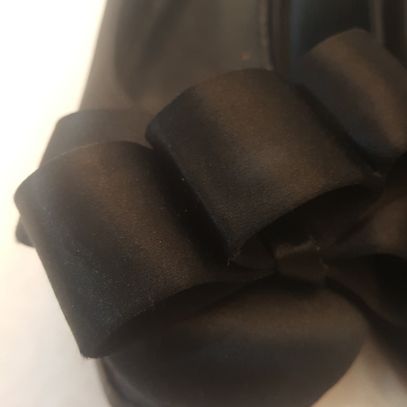 Vera Wang Lavender Black Zohar Slimback Pumps - Picture 3 of 8